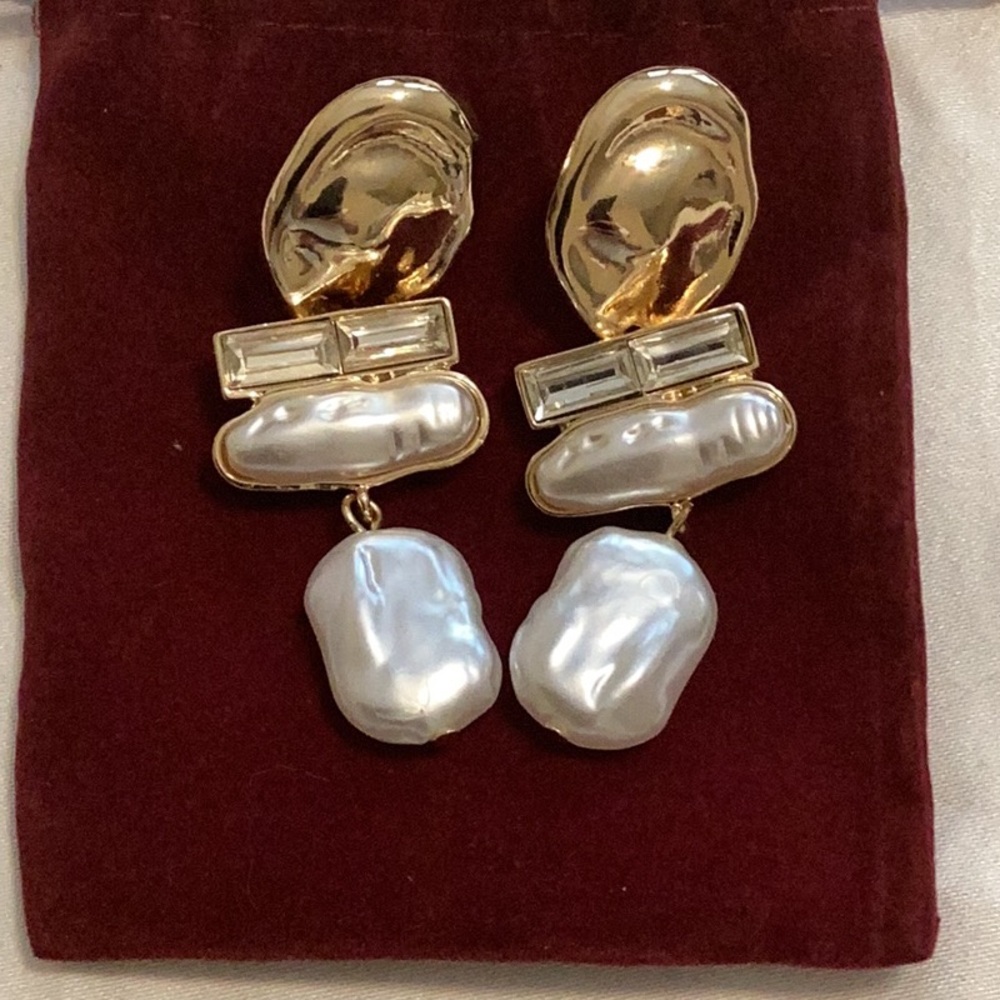 Pearl and Gold Earrings
